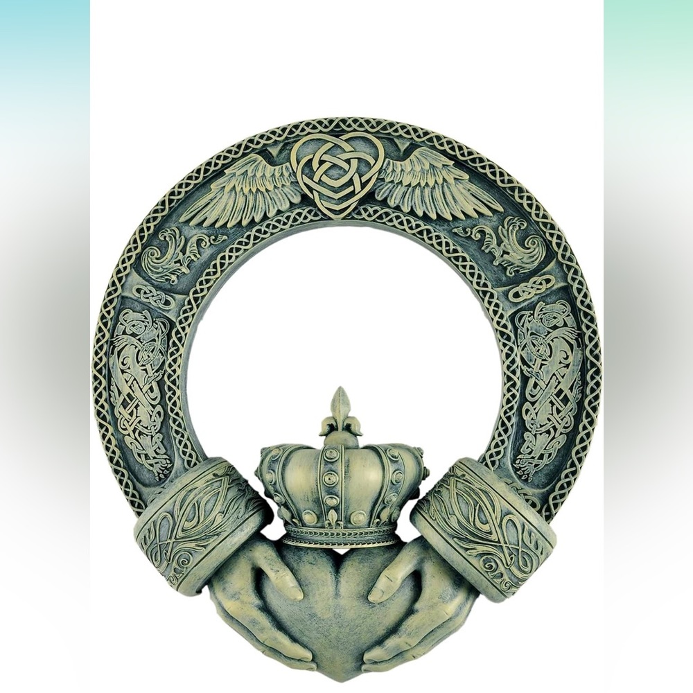 Irish Celtic Claddagh Irish Ring Wall Plaque